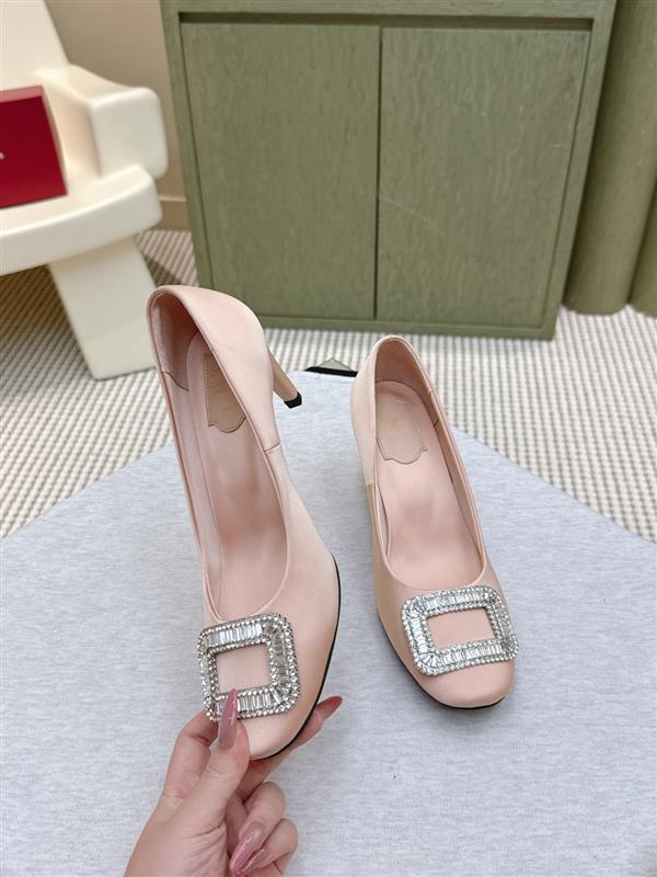 20251127171740354 300